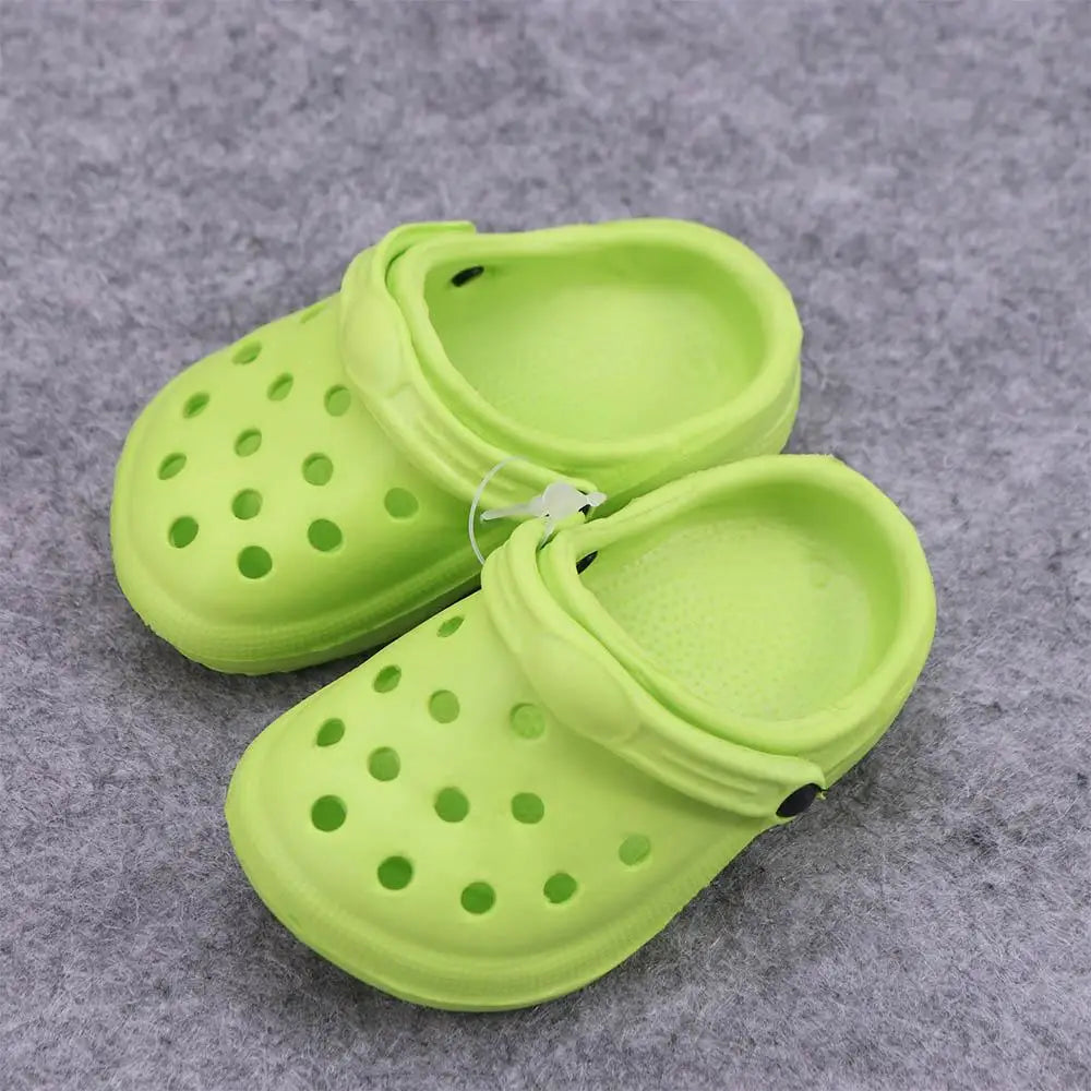 1 Pair Pet Beach Shoes Non-slip Pet Sandals Soft-soled Comfortable Dog Hole Shoe Breathable EVA Dog Rain Boots for Cats