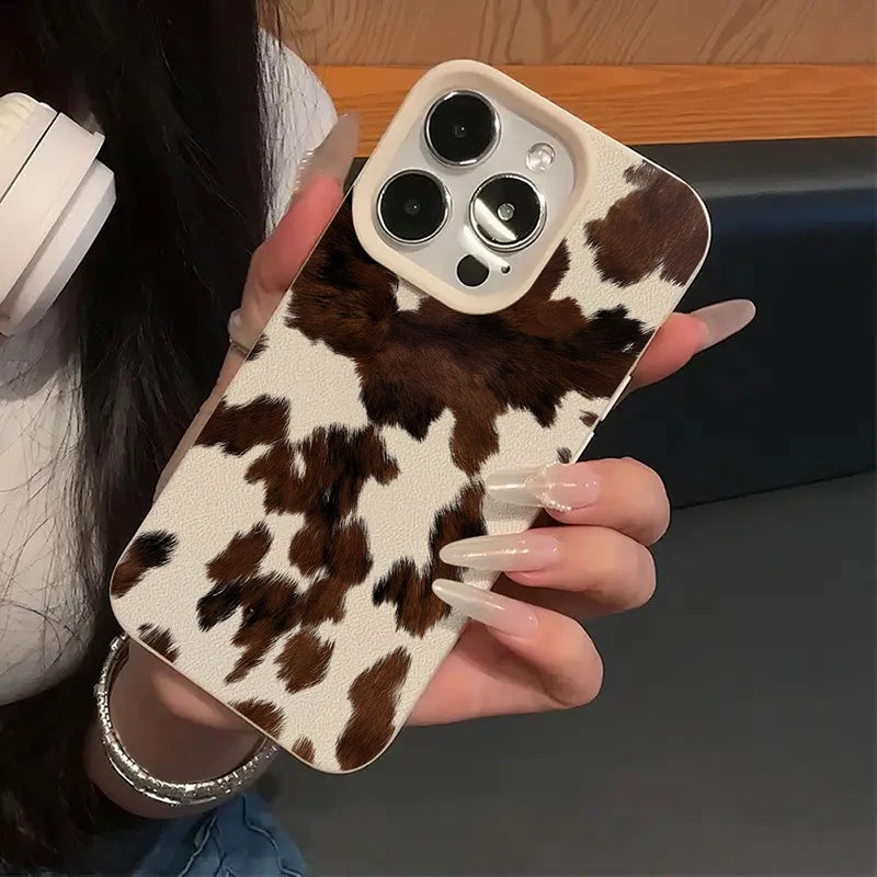 Trendy Cow Print Phone Case for iPhone 16 17 15 14 13 12 11 Pro Max, Vintage Animal Pattern Back Cover, Stylish & Unique Gift