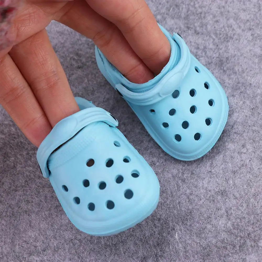 1 Pair Pet Beach Shoes Non-slip Pet Sandals Soft-soled Comfortable Dog Hole Shoe Breathable EVA Dog Rain Boots for Cats