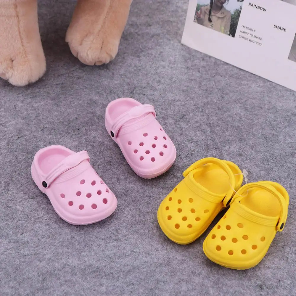 1 Pair Pet Beach Shoes Non-slip Pet Sandals Soft-soled Comfortable Dog Hole Shoe Breathable EVA Dog Rain Boots for Cats